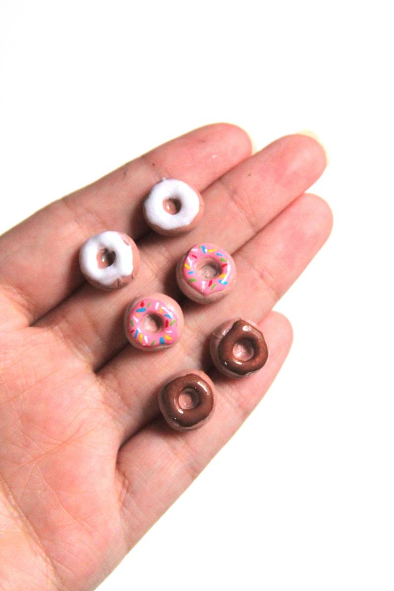 Donut Ohrringe | Ohrhänger Set, Vanille, Schokolade Und Streusel Für Dessert Liebhaber von TheBrooklynVibe
