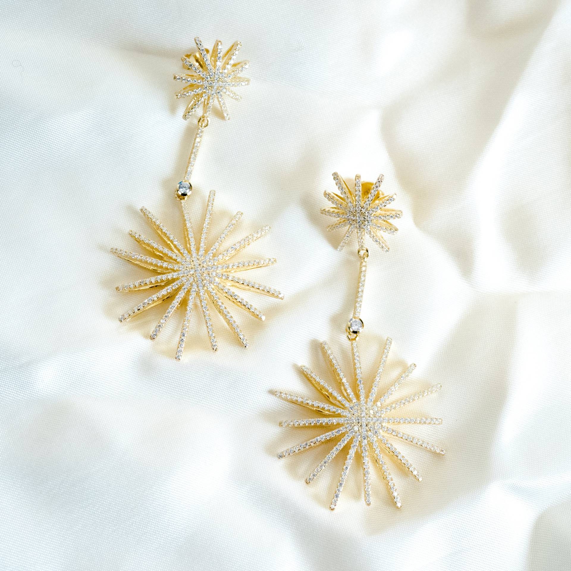 18K Gold Vermeil Sunburst Tropfen Urlaub Ohrringe 18K Gold Vermeil Sunburst Tropfen Urlaub Ohrringe von TheBushwickMarket