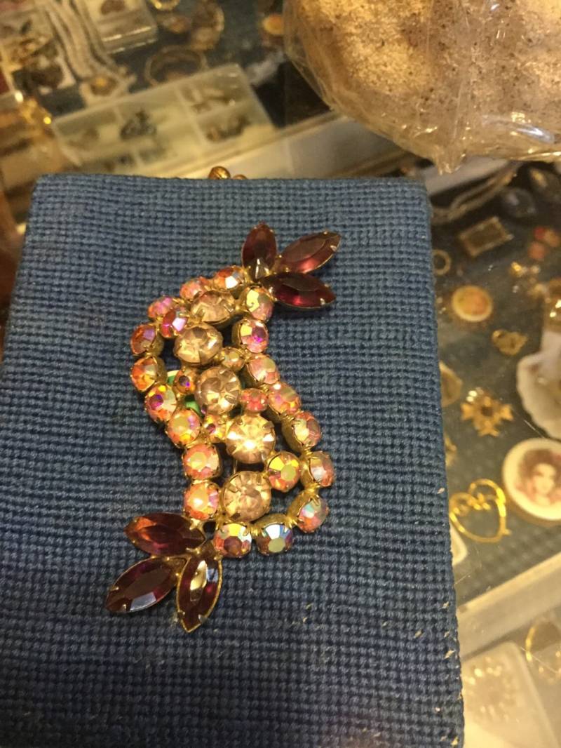 Lila Und Rosa Brosche von TheCabbageRoseMD