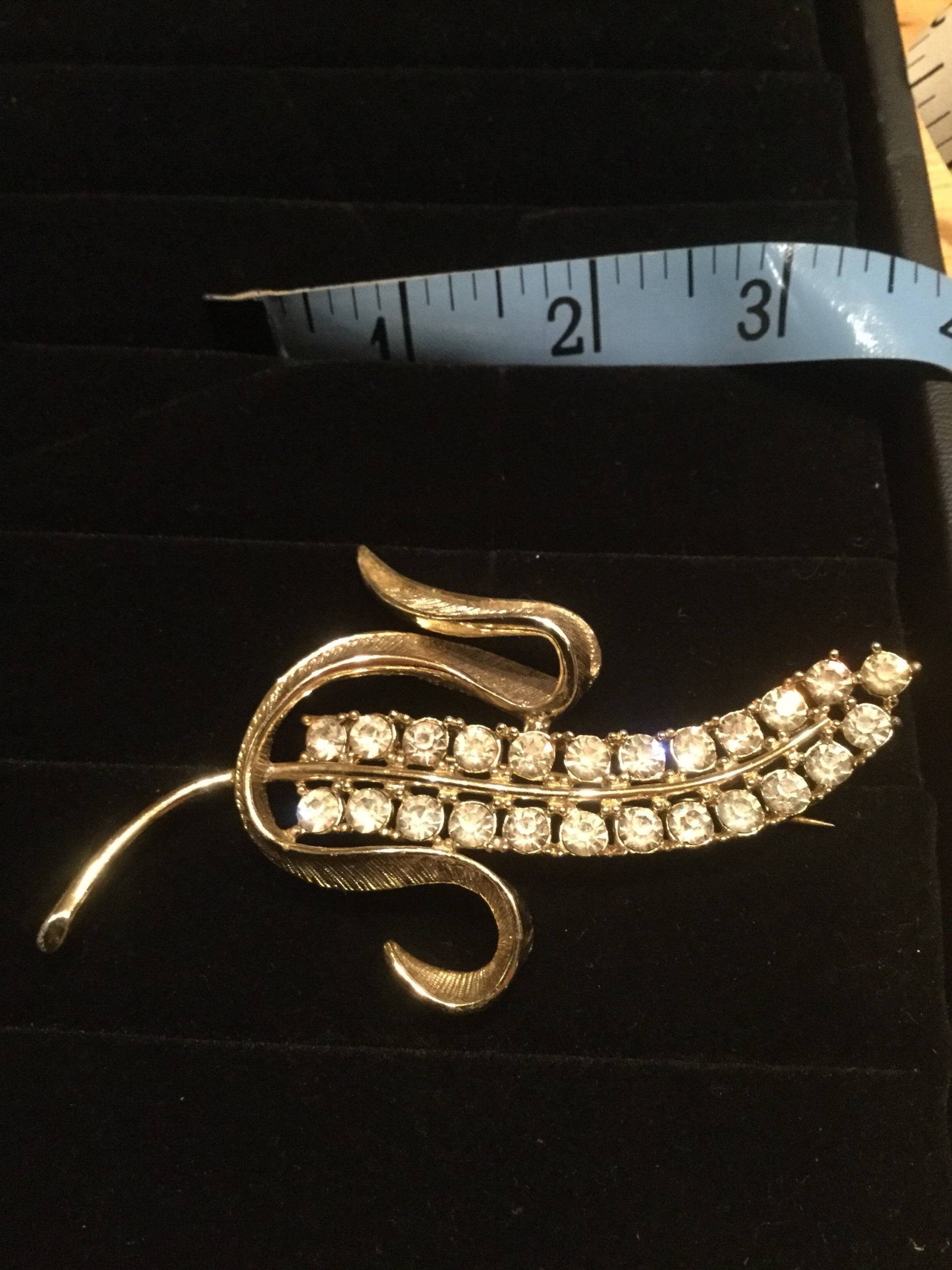 strass-Sarah Coventry-Weizen-Brosche von TheCabbageRoseMD