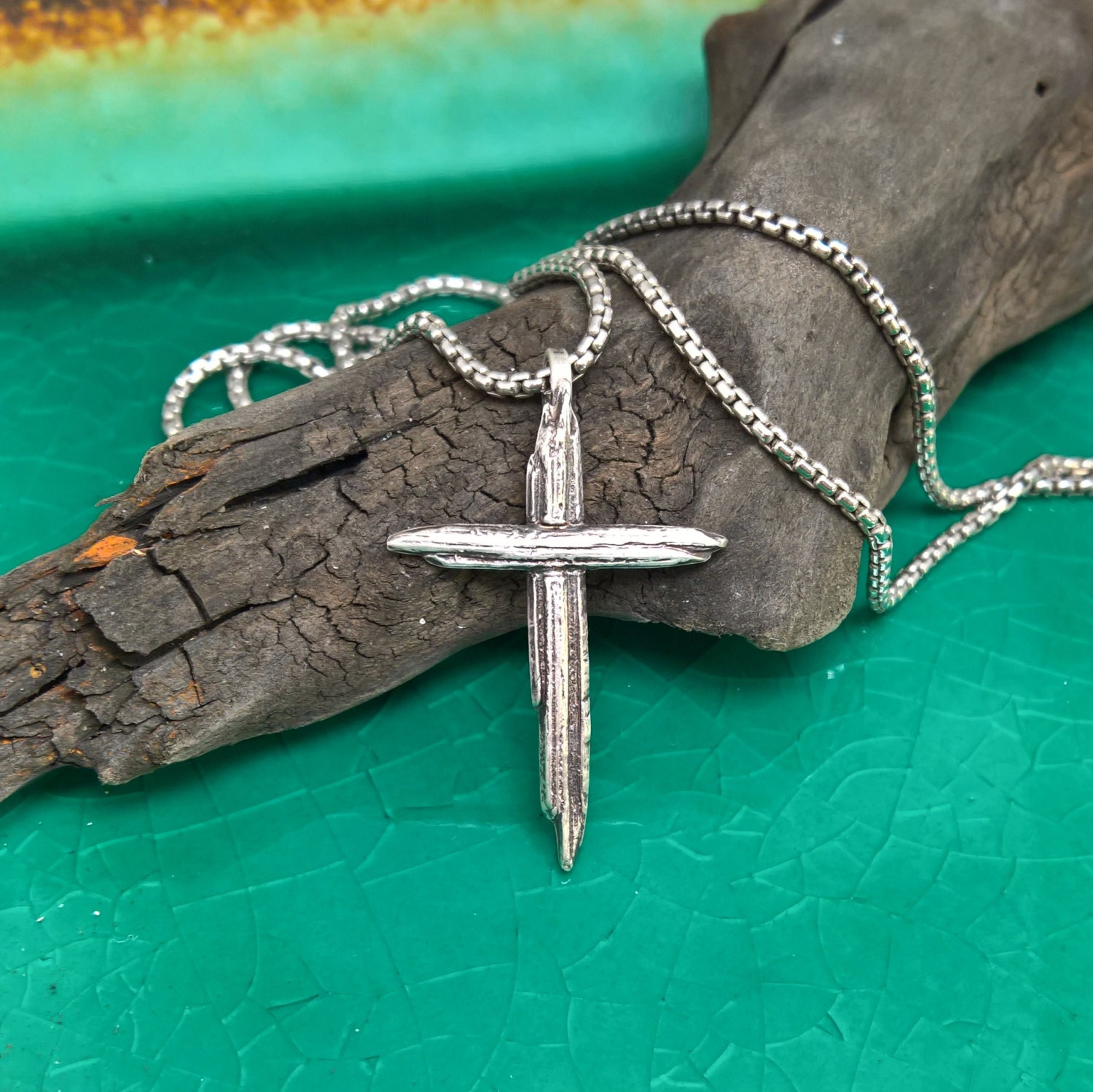 Herren Sterling Silber Kreuz Halskette - Rustikales Verwittertes Holz Design Herren Sterling Silber Kreuz Halskette - Rustikales Verwittertes Holz Design von TheCaptiveHeart