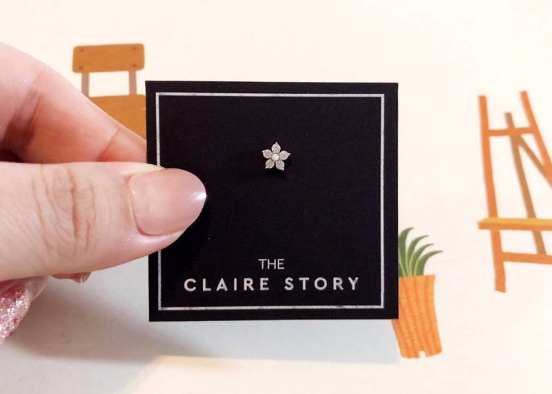 14K Gold Opal Center Knorpel/Tragus Barbell Piercing/Tragus Piercing/Piercing/Helix Ohrring/Conch Piercing/ von TheClaireStory