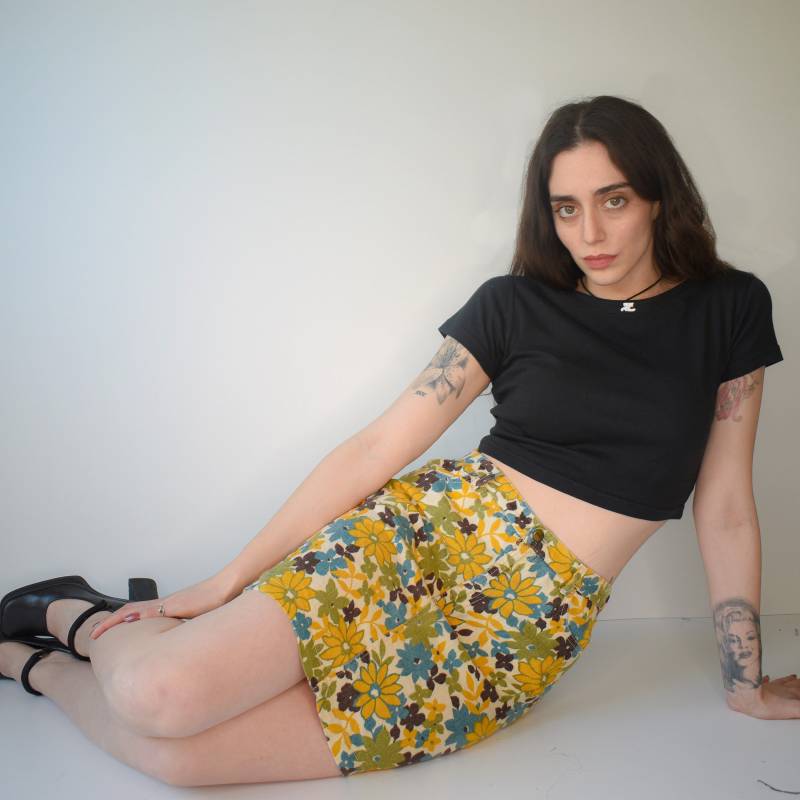 90Er Gänseblümchen Blumen Minirock Von Max Mara von TheClosetGhost