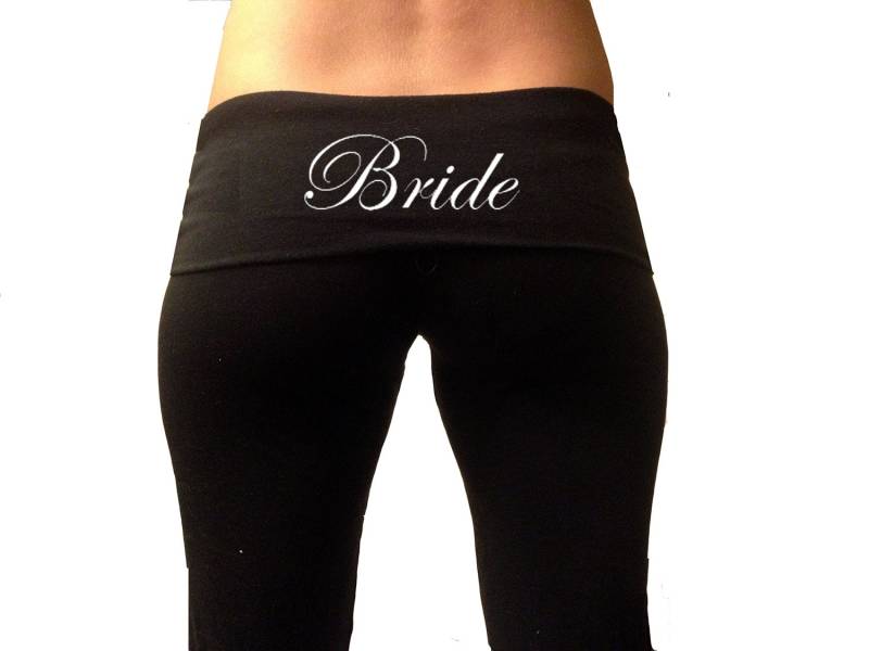 Braut Yoga Hose. Hochwertige Damen Schwarz Falten Über Benutzerdefinierte Sweatpants von TheComfortBride