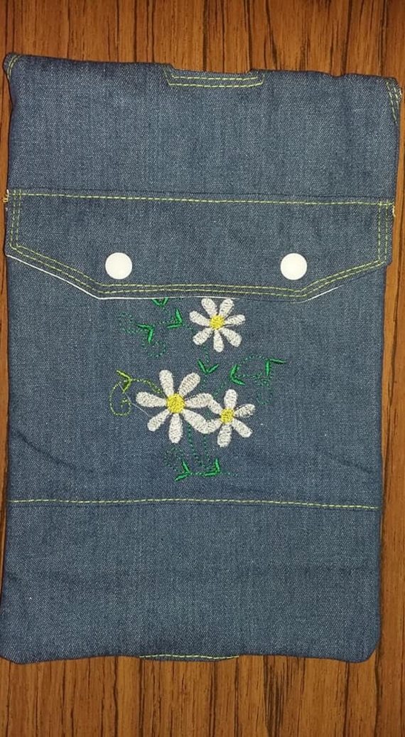 Bestickter Jeans-Katheter-Bein-Hülle Bestickter Jeans-Katheter-Bein-Hülle von TheConfidence