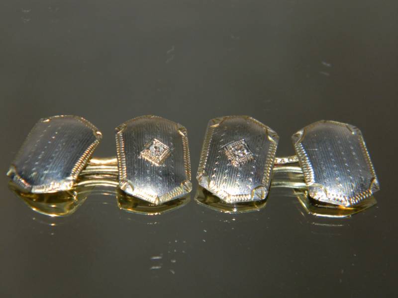 Edwardian Art Deco Platin 14K Gelbgold Ränder Und Lünette Set Diamant Manschettenknöpfe von TheConsummateImage