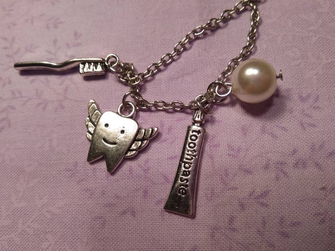 Tooth Fairy Anhänger Charm Halskette Tooth Fairy Anhänger Charm Halskette von TheCottageNZ