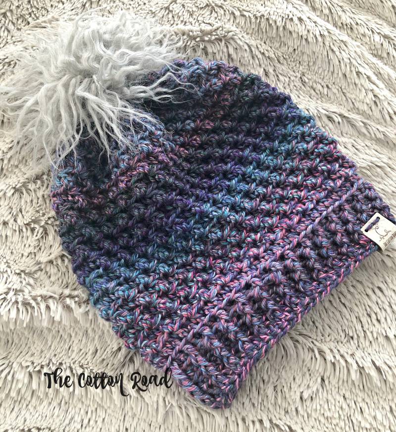 Gehäkelte Slouchy Beanie Strukturierte Damenmütze Mit Bommel von TheCottonRoad