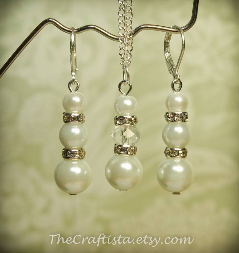 Weiße Perlen Brautjungfern Ohrringe Und Halsketten Set, Geschenk, Set von TheCraftista