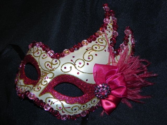 Halloween-Maske in Burgund, Hot Pink Und Gold - Luna-Maske Halloween-Maske in Burgund, Hot Pink Und Gold - Luna-Maske von TheCraftyChemist07