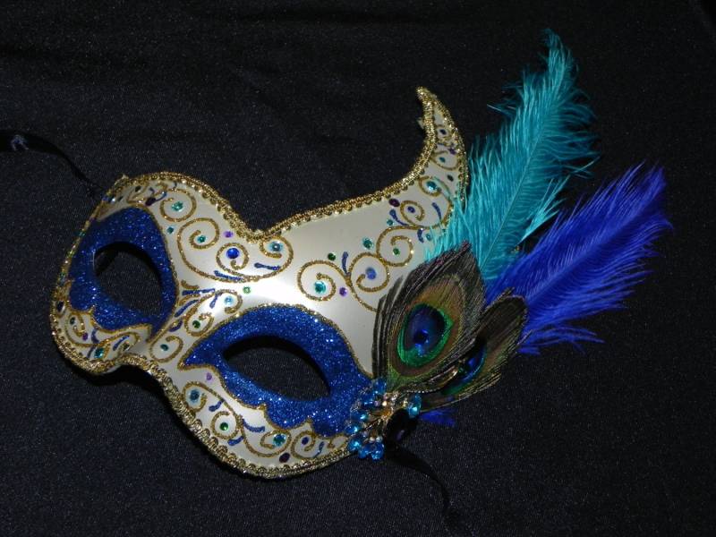 Halloweenmaske in Petrol, Elfenbein Und Gold Mit Peacock Feather Akzente - Luna-Maske Halloweenmaske in Petrol, Elfenbein Und Gold Mit Peacock Feather Akzente - Luna-Maske von TheCraftyChemist07