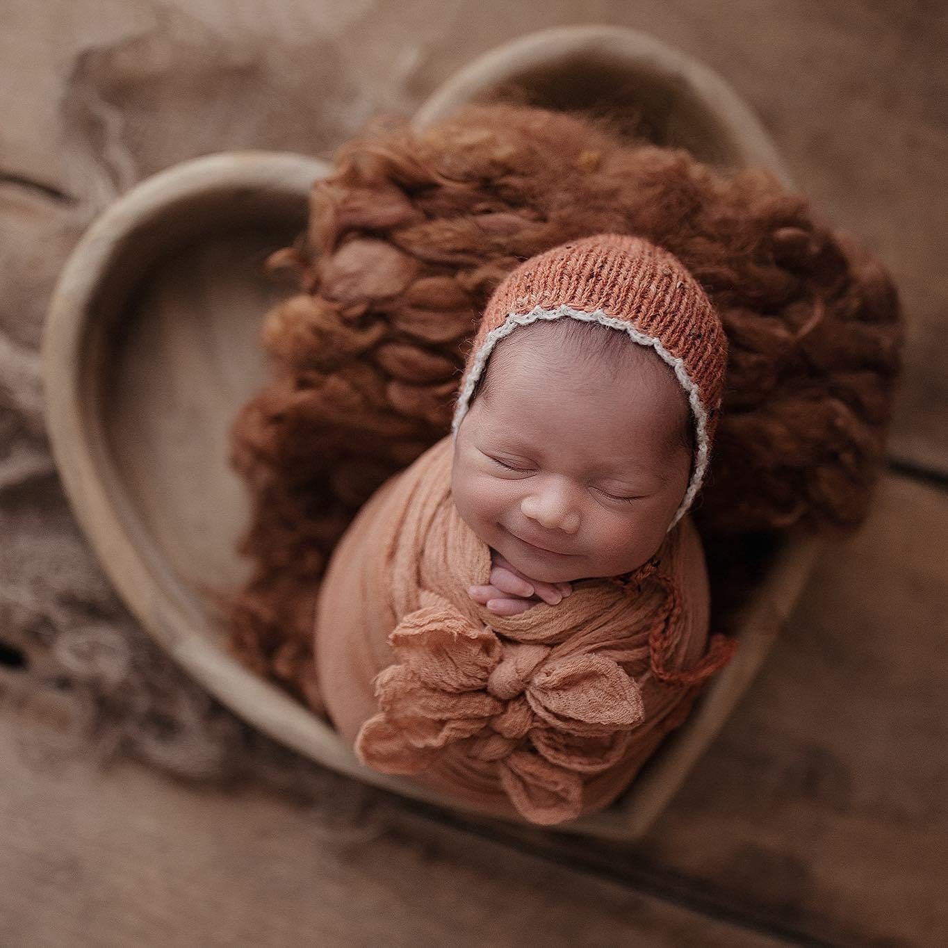 Rostige Orange Babymütze, Herbst Rost Neugeborenen Mütze, Rost Baby Mädchen Mütze von TheCraftyEuropean