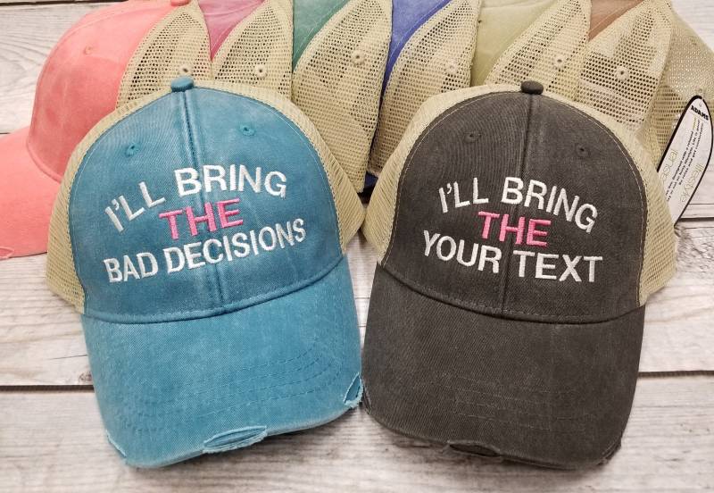 Bestickte Vintage Trucker Cap Partyhut von TheCraftyStitches