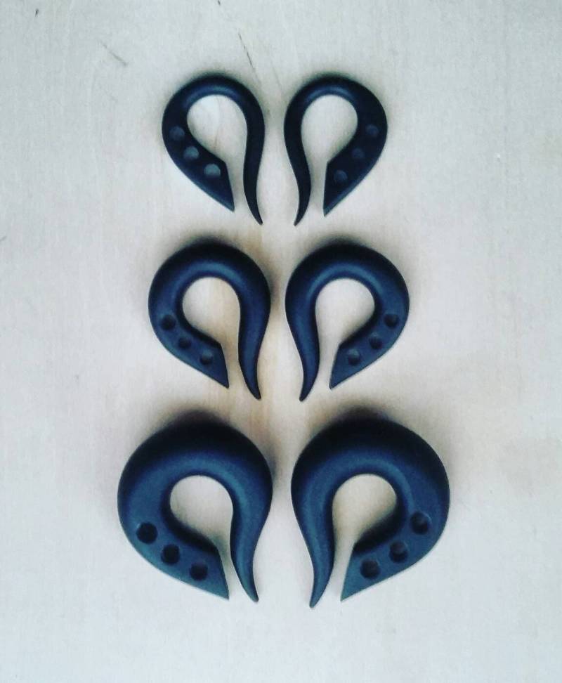 Charmed Individuelle Messohrring Plugs // 1 Set Farbe Zur Auswahl Charmed Individuelle Messohrring Plugs // 1 Set Farbe Zur Auswahl von TheCreatorsCreations