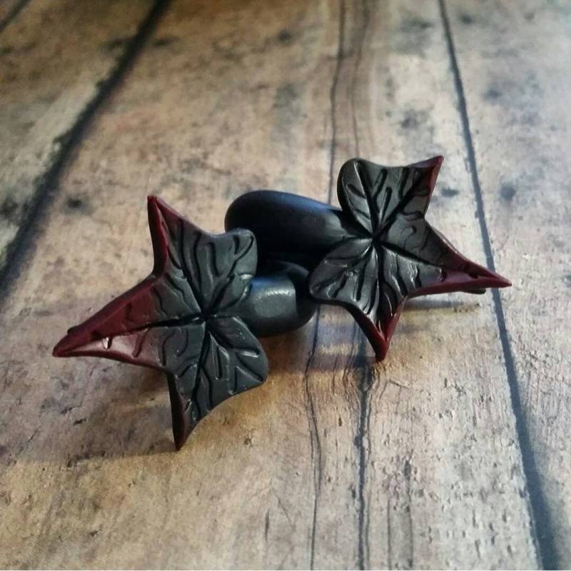 Forrest Ivy Leaf Drop Gauges // Individuell Anpassbar Ombre Wählen Sie Ihre Farben von TheCreatorsCreations