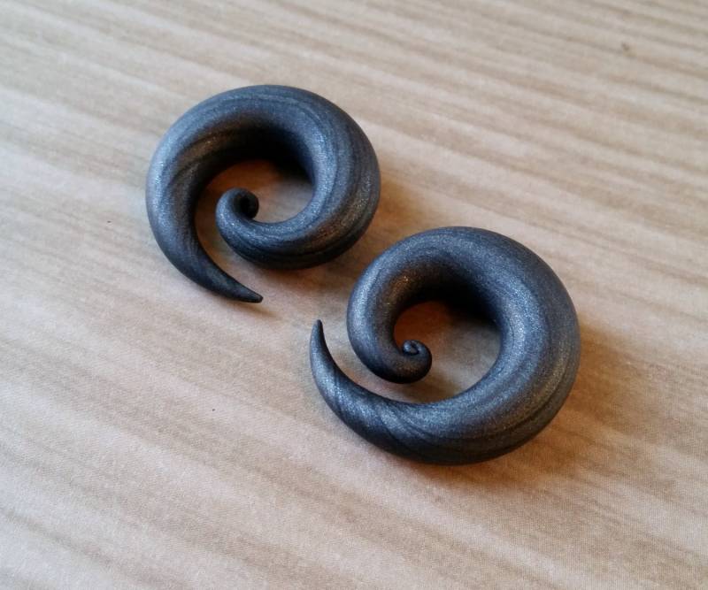 Kleine Spiral Plugs // Individuell 1"-1.5" Zoll Farbe in Deiner Wunschfarbe Kleine Spiral Plugs // Individuell 1"-1.5" Zoll Farbe in Deiner Wunschfarbe von TheCreatorsCreations