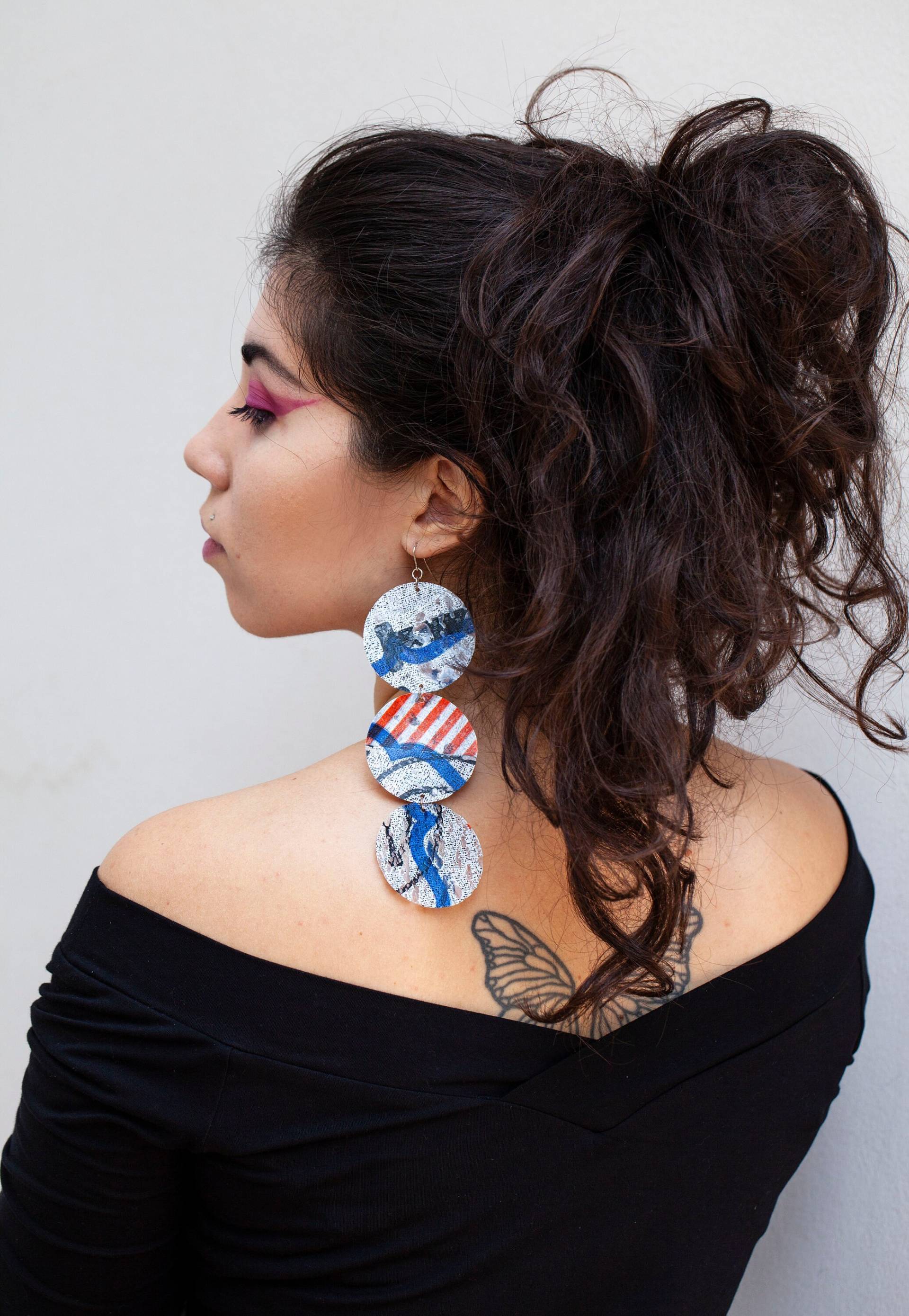 Ohrringe Aus Recyceltem Kunststoff Umweltfreundlich Gemustert 925 Sterling Silber Zero Waste Schmuck Handgefertigt Ohrringe Aus Recyceltem Kunststoff Umweltfreundlich Gemustert 925 Sterling Silber Zero Waste Schmuck Handgefertigt von TheDAMDesigns