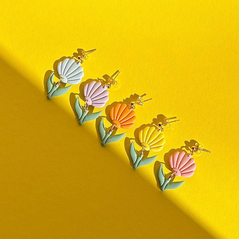 Tulpe Maximus | Bunte Tulpen Blumenohrringe Aus Polymer-Ton Spring Blossom Kollektion von TheDabblerEffectDE