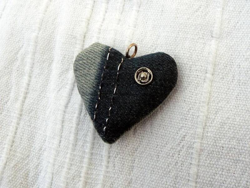 Solstice - Jeans-Herz-Anhänger Für Winterliebhaber Hypoallergen, Leicht Und Weich Solstice - Jeans-Herz-Anhänger Für Winterliebhaber Hypoallergen, Leicht Und Weich von TheDenimWitch