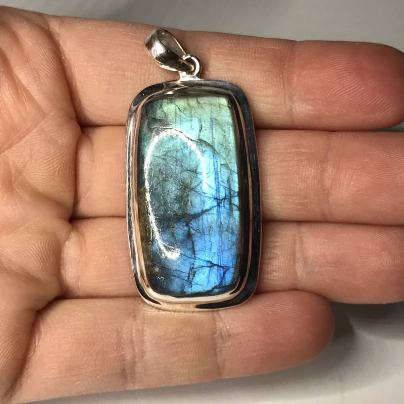 Atemberaubende Labradorit Anhänger - Sterling Silber Schmuck Blauer Stein Geburtsstein Moldavite von TheDesertGoddess