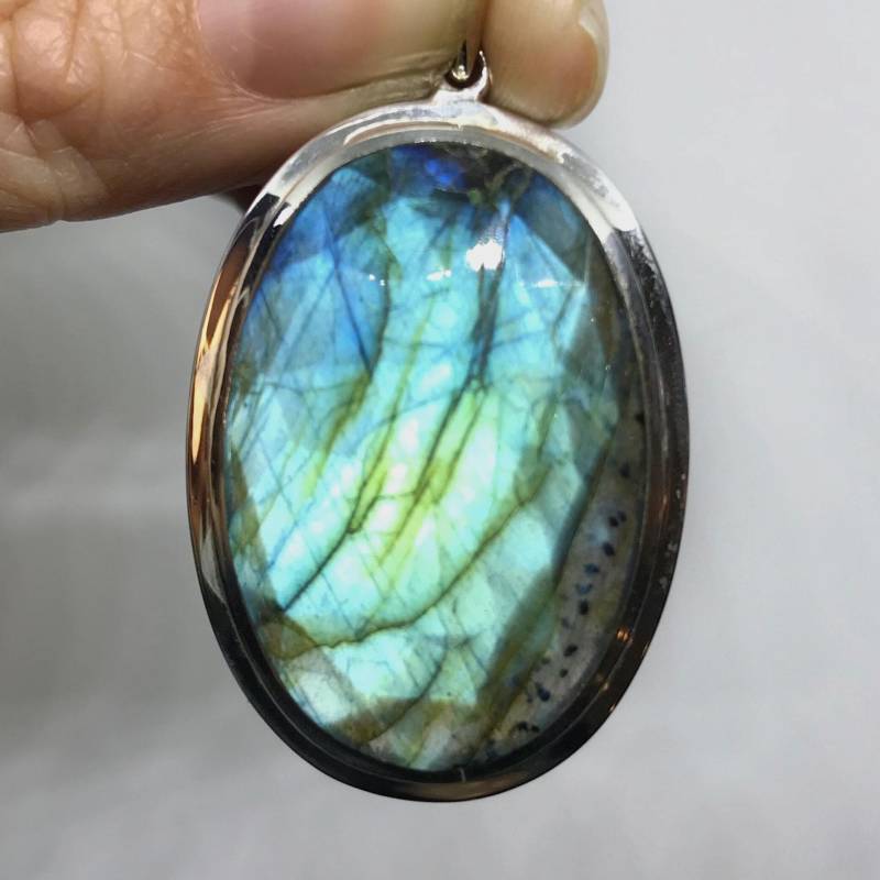 Heller Labradorit Anhänger - Sterling Silber Halskette Blauer Stein Geburtsstein Schmuck Moldavit von TheDesertGoddess