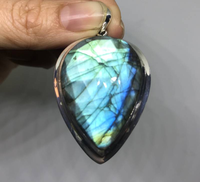 Labradorit Anhänger - Sterling Silber Halskette Schmuck Blaustein Birthstone Moldavite von TheDesertGoddess