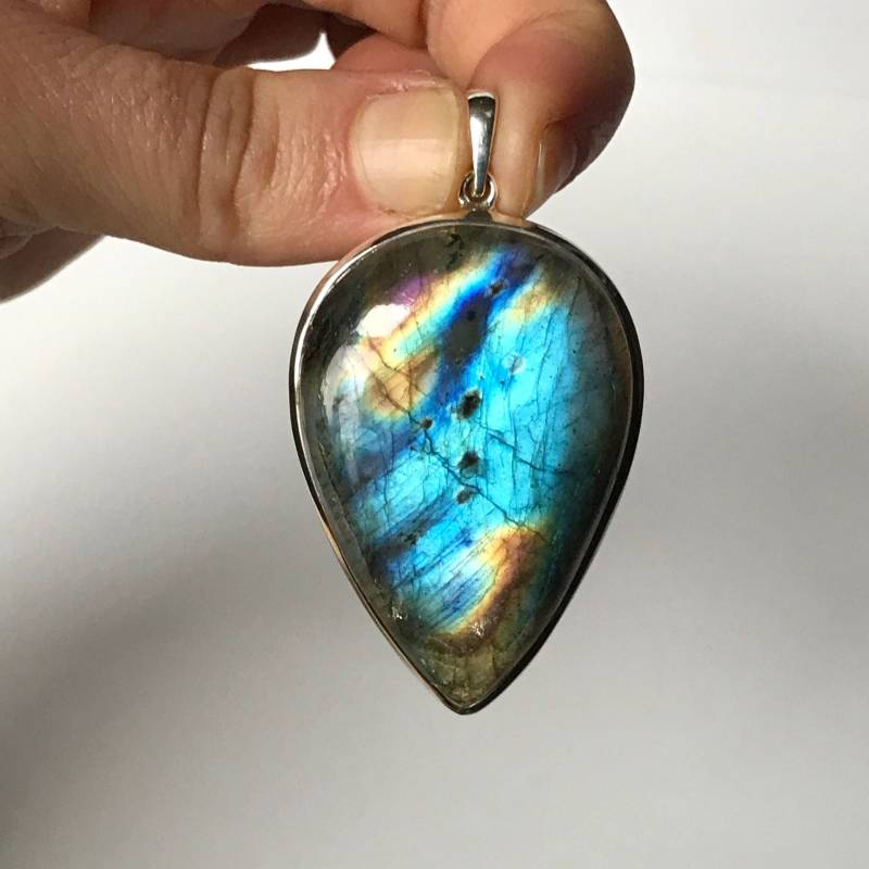 Labradorit Anhänger - Sterling Silber Schmuck Blauer Stein Geburtsstein Moldait von TheDesertGoddess