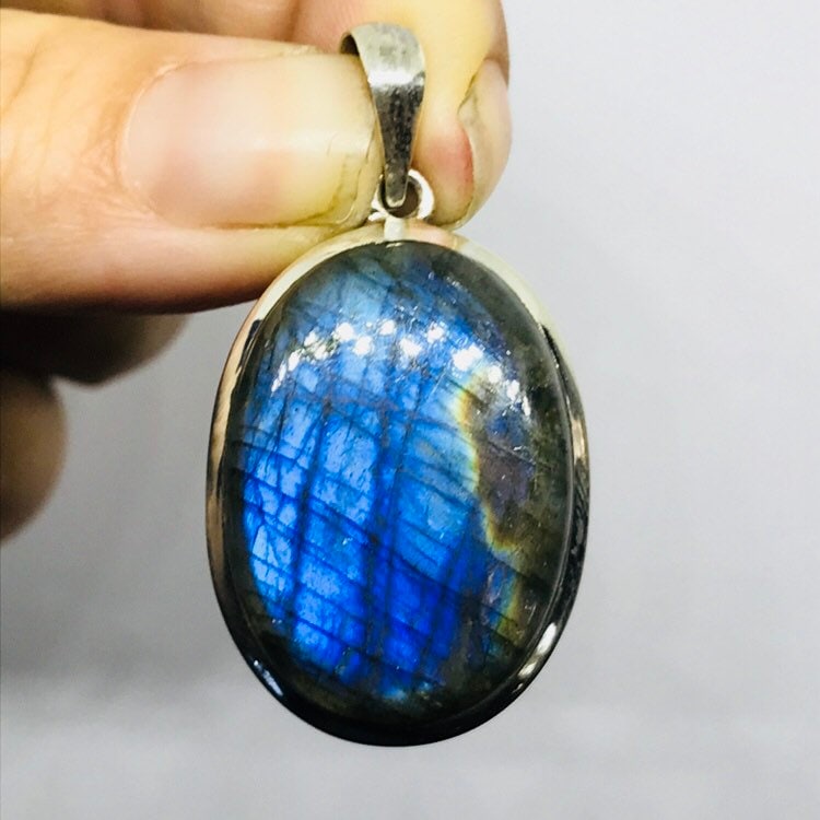 Labradorit Anhänger - Sterling Silber Schmuck Blauer Stein Hochwertiger Tiefblauer Heilkristall von TheDesertGoddess