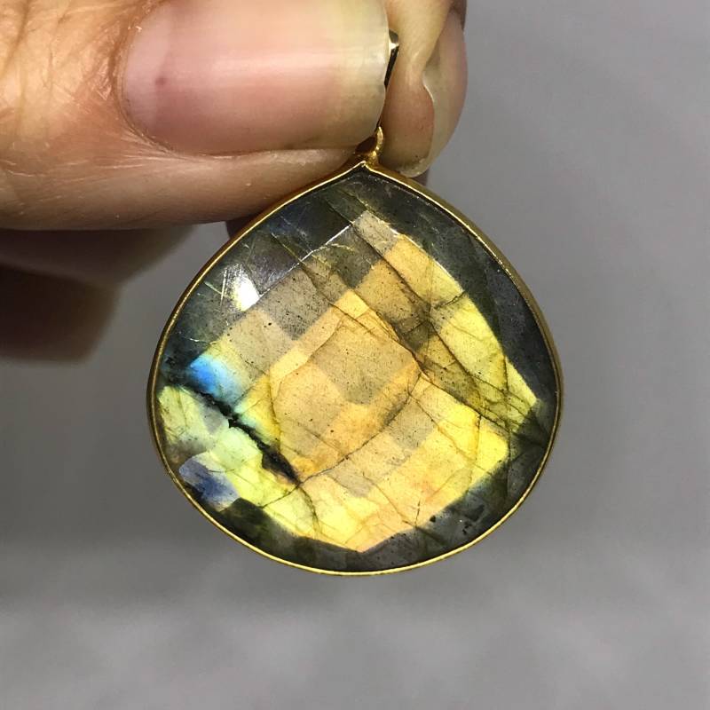 Labradorit Anhänger - Vergoldet & Mit Gold Fill Halskette Schmuck Geburtsstein von TheDesertGoddess