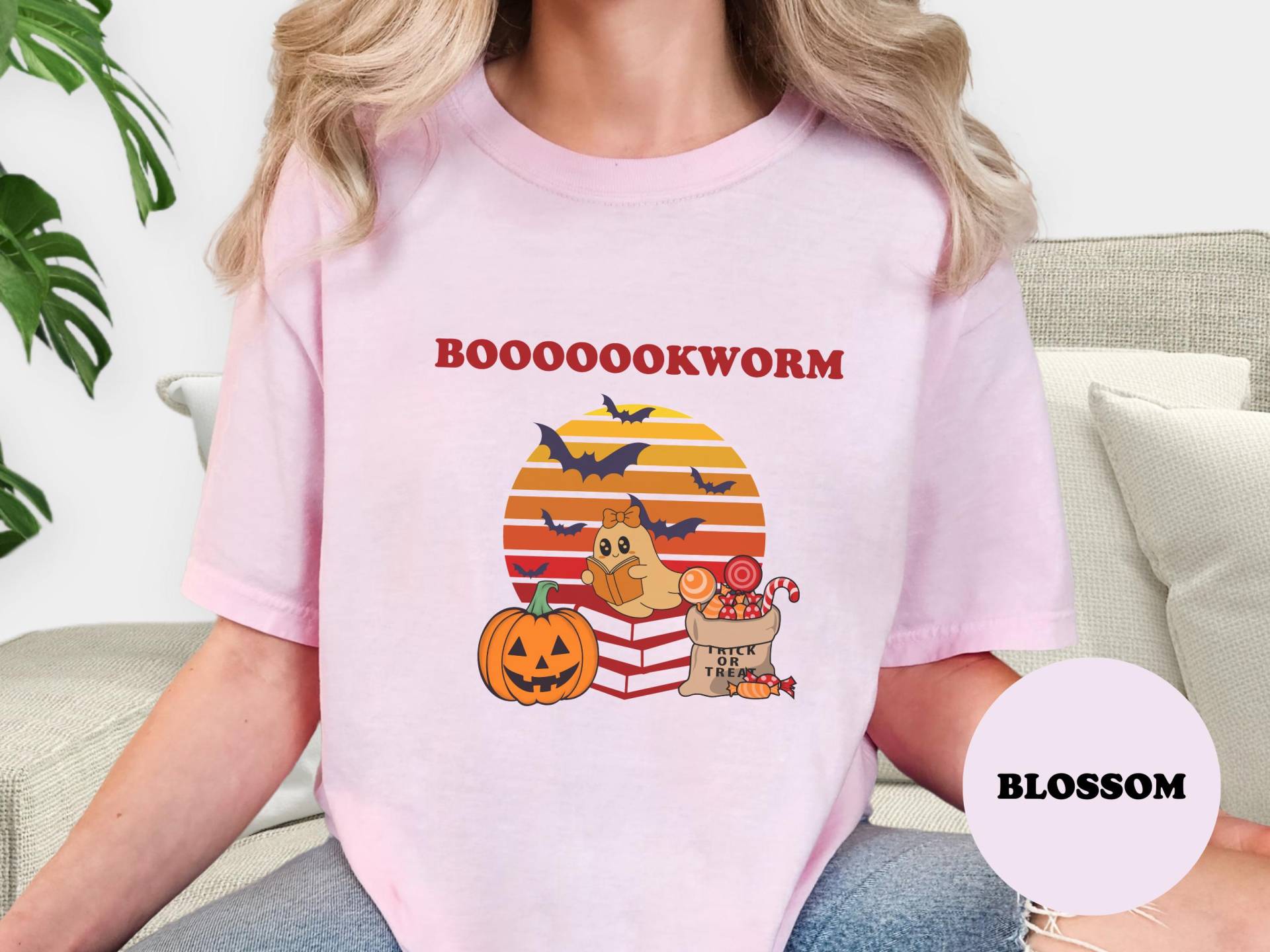 Retro Bücherwurm Halloween Sweatshirt Gruseliges Herbst Geschenk Retro Bücherwurm Halloween Sweatshirt Gruseliges Herbst Geschenk von TheDigitalBlossoms