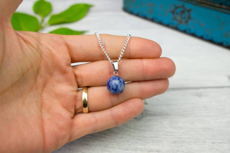 Blaue Edelstein Kugel Halskette - Boho Schmuck Für Jeden Tag 45cm von TheDorothyDays