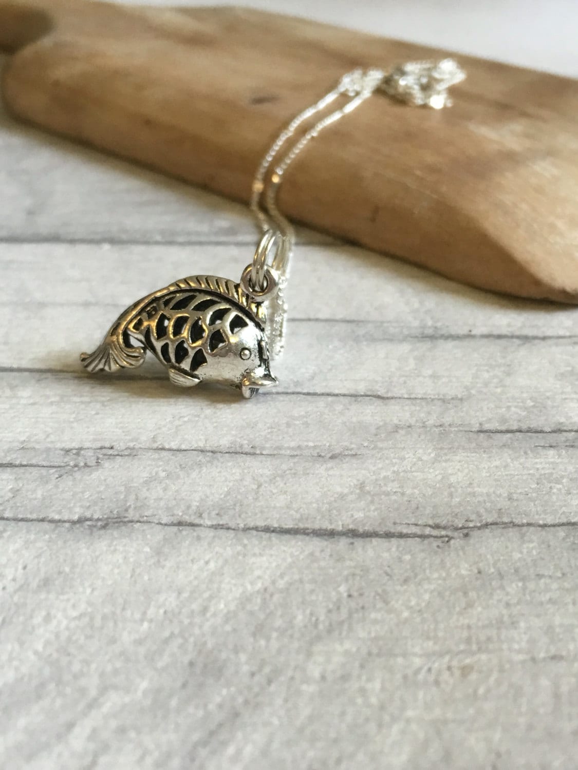 Silber Koi Karpfen Halskette Handgemachter Schmuck, 45 cm Kette von TheDorothyDays