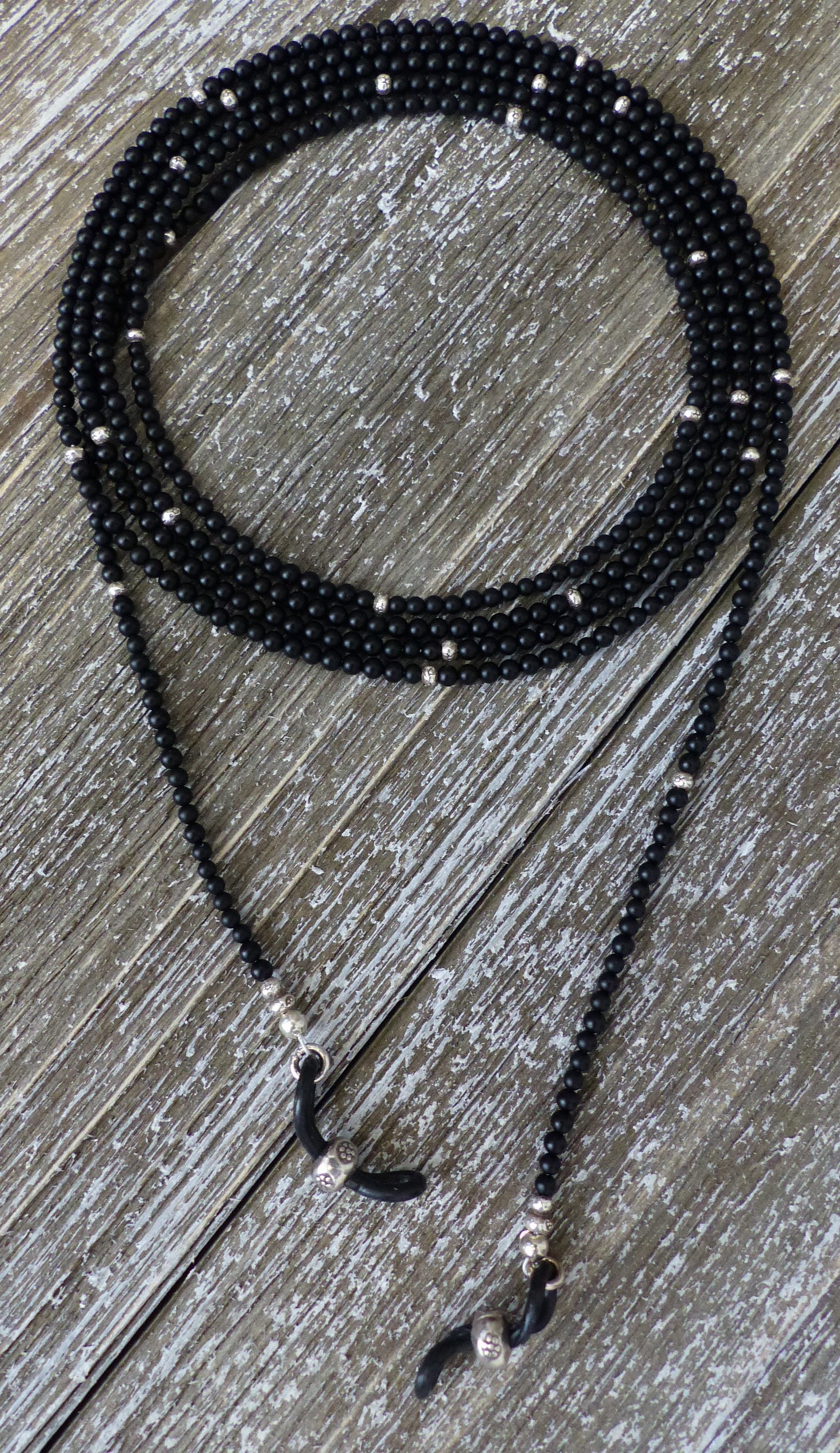Hill Tribe Silber Perlen Matt Onyx Brillenkette Halskette Lanyard Hill Tribe Silber Perlen Matt Onyx Brillenkette Halskette Lanyard von TheDragonBlue