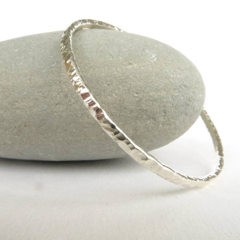 sterling Silber Armreif Mit Linienmuster, Geschlagener Runder Armreif, Silberarmband, Nur Für Verkäufer Im Vereinigten Königreich, Damen Punziert sterling Silber Armreif Mit Linienmuster, Geschlagener Runder Armreif, Silberarmband, Nur Für Verkäufer Im Vereinigten Königreich, Damen Punziert von TheDragonflyLane