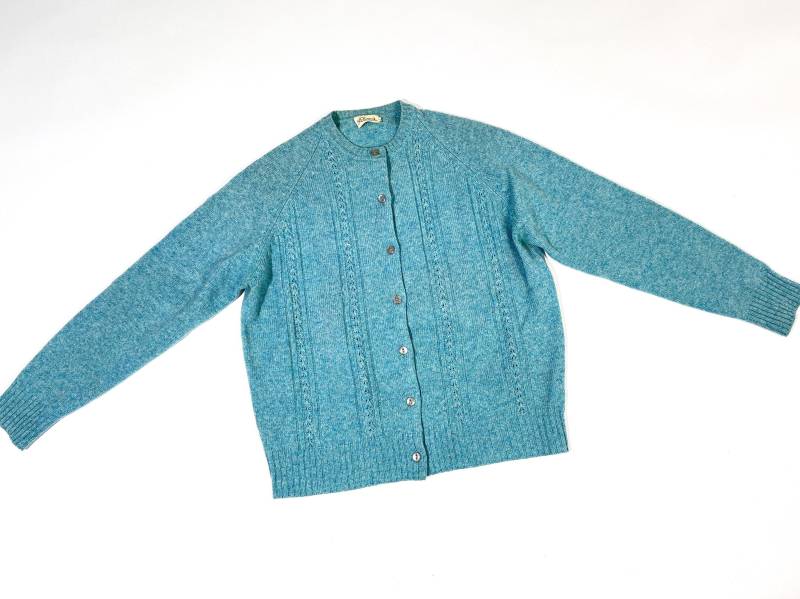 1950S Cardigan Blau Reine Wolle Vintage Strickjacke Zopfmuster Wolljacke von TheDustyDecades