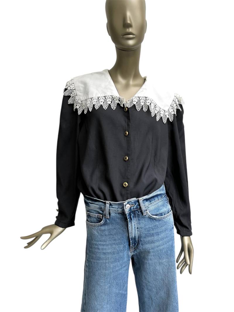 70S Bluse Großer Kragen Weiß Grau Vintage Damen-Hemd Spitzenkragen von TheDustyDecades