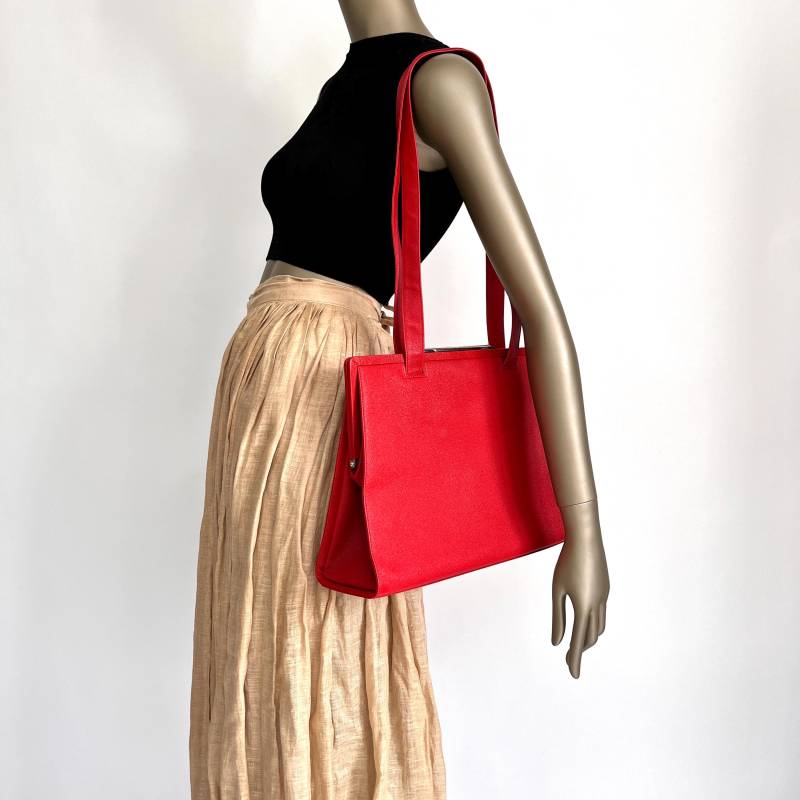 Große Gold Pfeil Tasche Rot Lange Henkel Y2K Schultertasche Vintage von TheDustyDecades