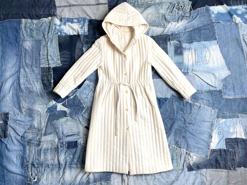 Vintage Mantel Schurwolle Ecru, Steppmantel, Wollmantel, Damen S, Wattierter Mit Kapuze von TheDustyDecades