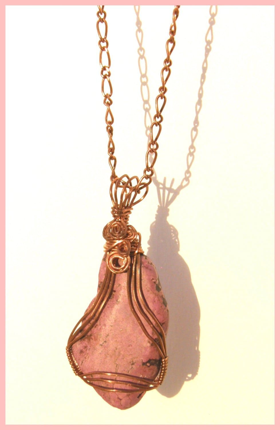 Kupfer Hand Verdrahtet Rosa Kreide Türkis Freie Form Platte Halskette - Assemment ~ Schöne Geschenkidee, Elegant Und Einfach Kupfer Hand Verdrahtet Rosa Kreide Türkis Freie Form Platte Halskette - Assemment ~ Schöne Geschenkidee, Elegant Und Einfach von TheEmbellishingRoom