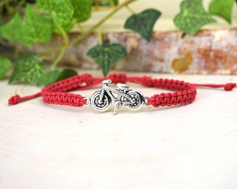 Fahrrad Armband Für Männer Oder Frauen - Geschenke Radfahrer Schmuck Triangle Verstellbares Hanf Mit Anhänger von TheEnglishIvy