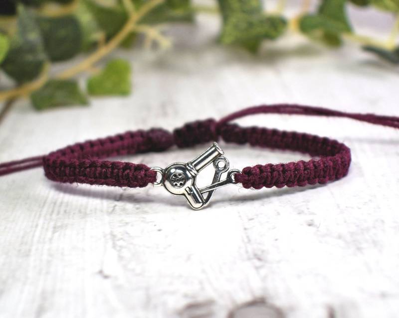 Friseur Armband - Friseur, Hair Stylist Geschenk -Cosmetologen, Kosmetologie Verstellbarer Hanf Schmuck, Beauty School Abschluss von TheEnglishIvy