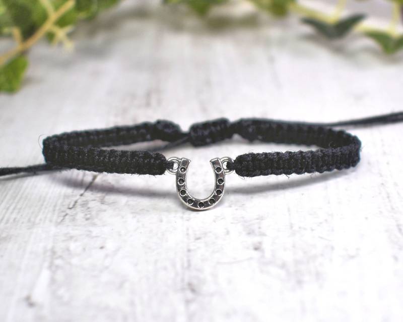 Hufeisen Armband - Verstellbarer Hanf Glücksbringer Für Männer Oder Frauen Geschenke Pferdeliebhaber, Mädchen, Jungen, Jugendliche, Reiter von TheEnglishIvy