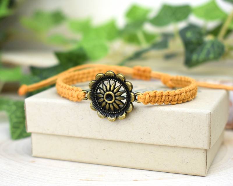 Mandala Armband Für Männer Oder Frauen - Verstellbares Boho Freundschafts Hanf Blume Des Lebens Schmuck von TheEnglishIvy