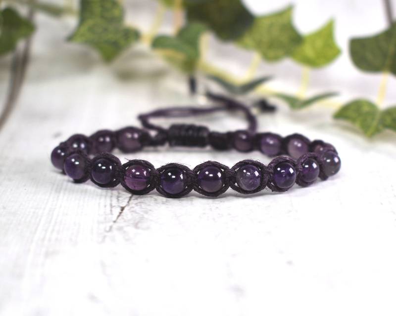 Natürliches Amethyst Hanf Armband Für Männer Oder Frauen - Februar Geburtsstein Geburtstagsgeschenke Kronenchakra Aktivierung Schmuck Lila Shamballa von TheEnglishIvy