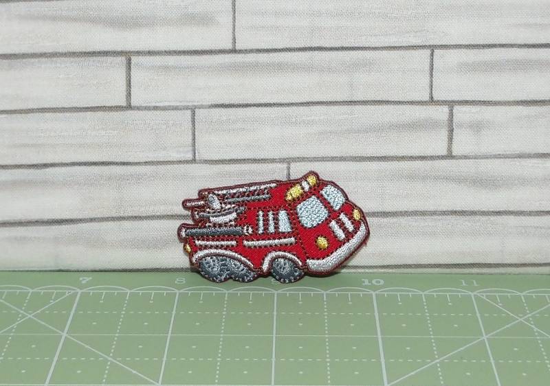 Feuerwehrauto Aufnäher Feuerwehrauto Aufnäher von TheFabricCobbler