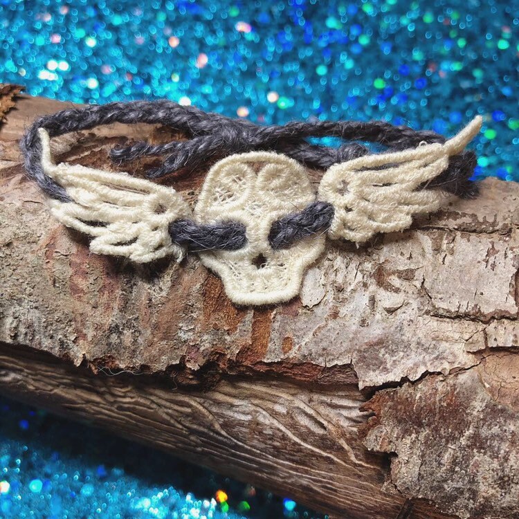 3 Spitze Charms, Einzelne Armband von TheFaerieHaven