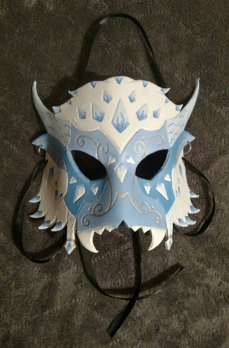 Eisdrache Maske Eisdrache Maske von TheFallenCrown