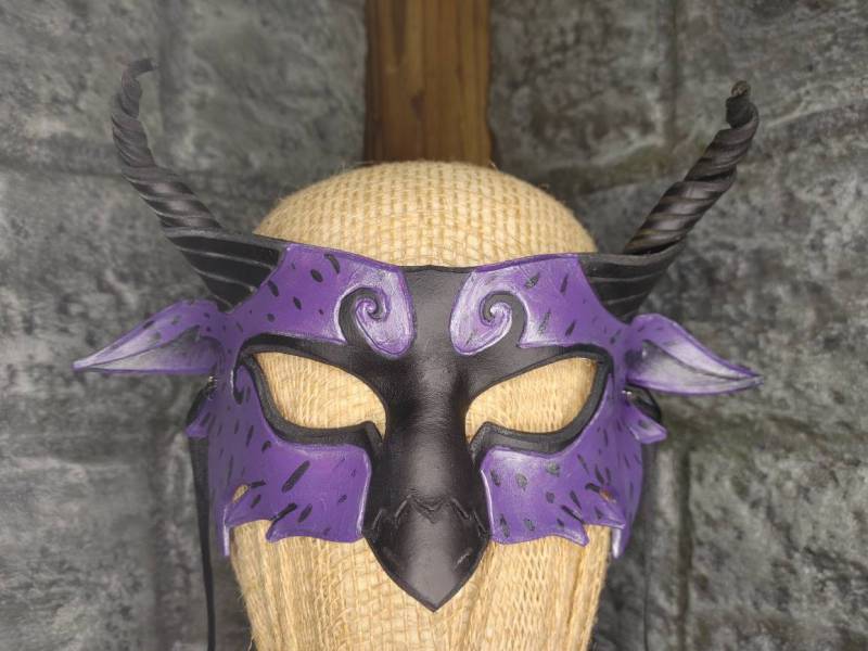 Hippogryph Maske von TheFallenCrown