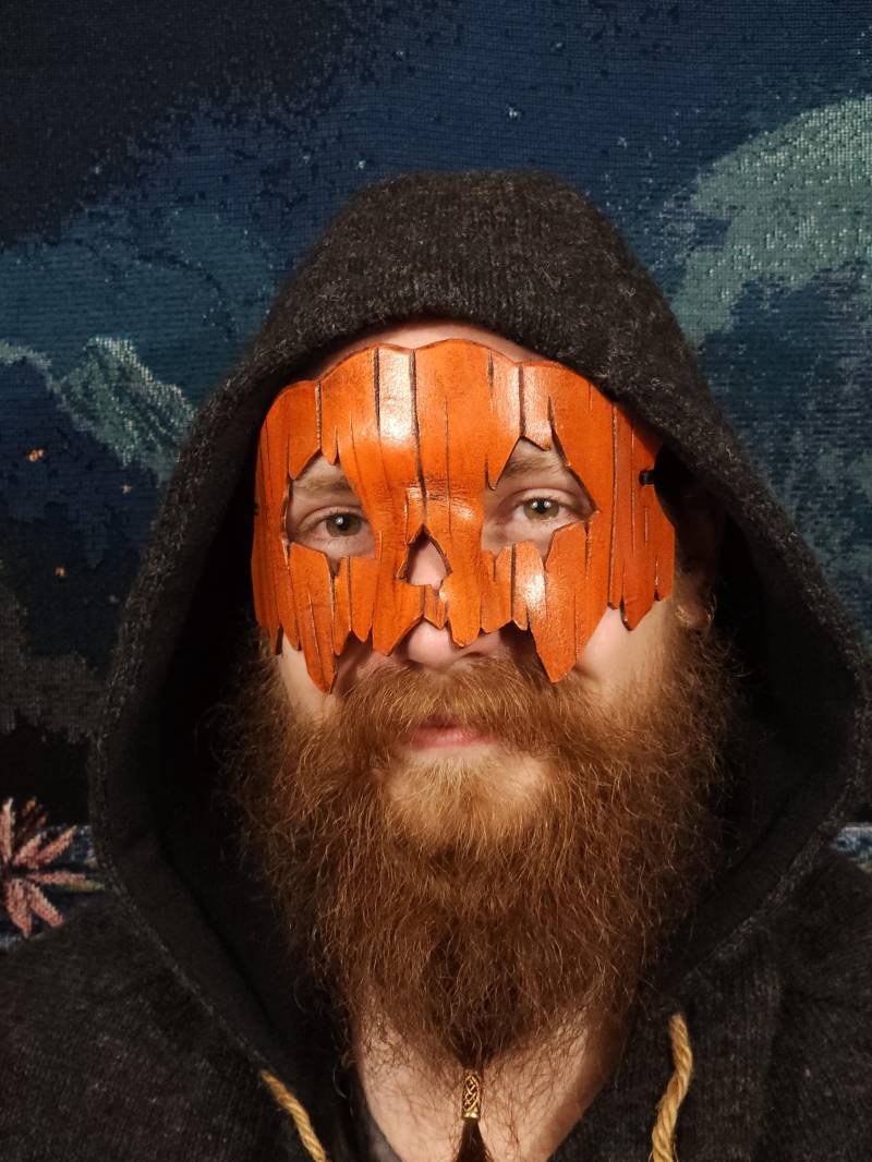 Jack O Lantern Halbmaske | Mehrere Optionen Und Größen Jack O Lantern Halbmaske | Mehrere Optionen Und Größen von TheFallenCrown