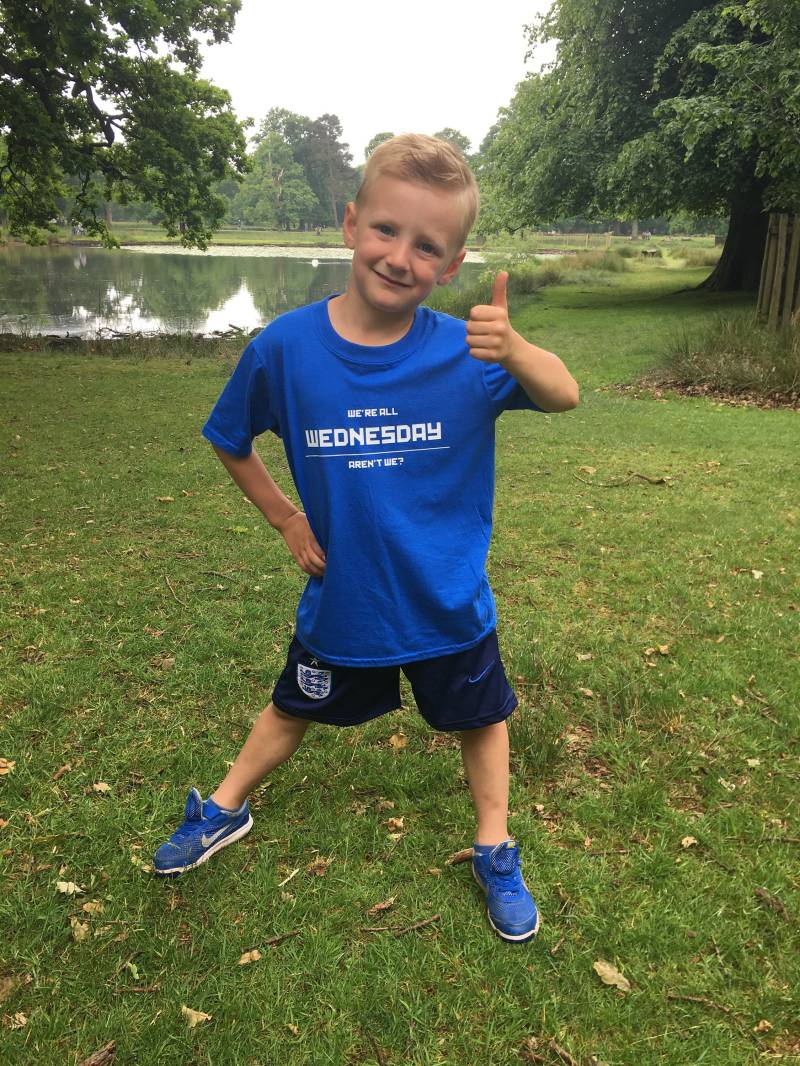 Kinder Wawaw T Shirt Kinder Wawaw T Shirt von TheFarPost